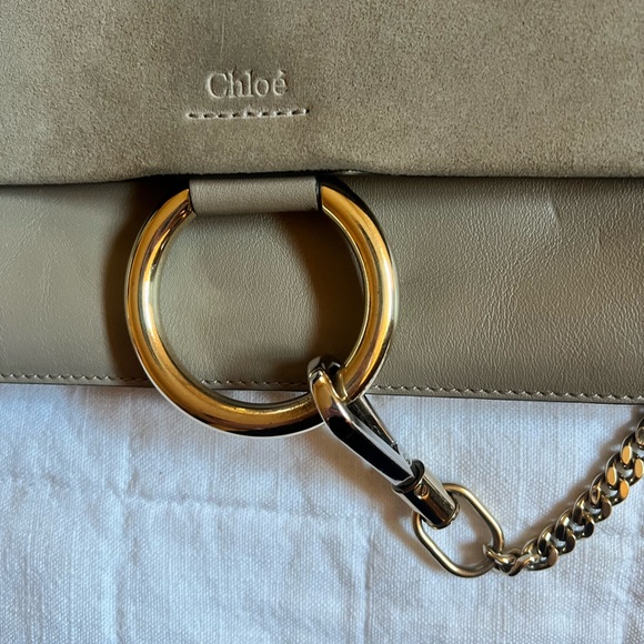 Chloe Faye Crossbody in Motty Grey - Picture 5 of 10